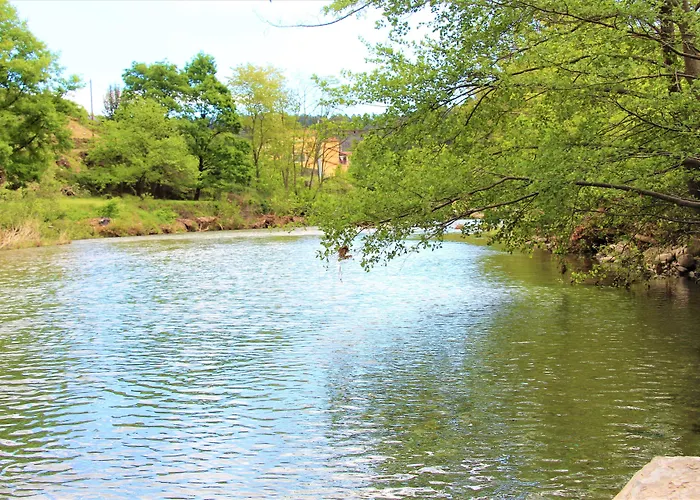 Le Moulin Du Luech Кемпинг